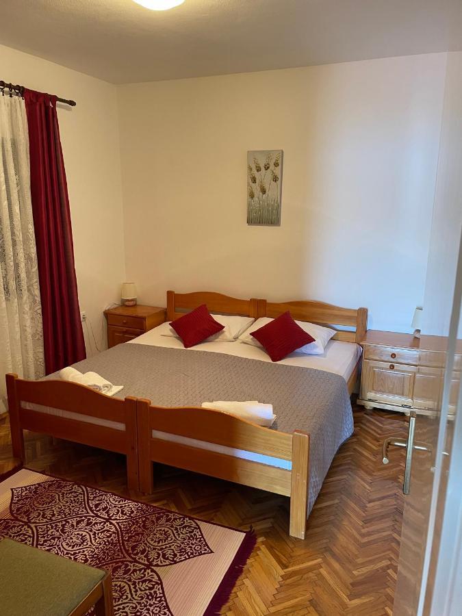 Apartments Ljiljana Klek Esterno foto